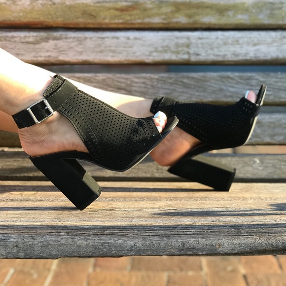 Black booties - Picture 4 of 5